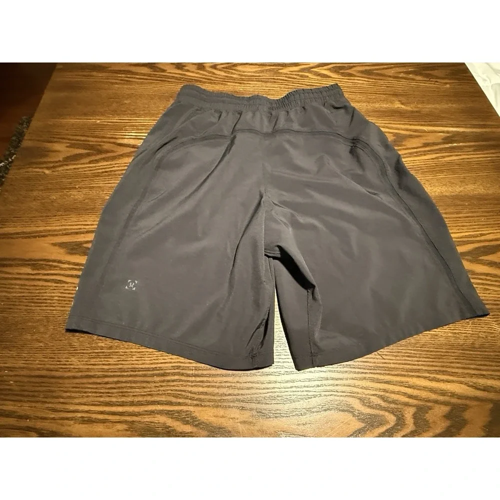 Lululemon Pace Breaker Linerless Shorts Men's‎ S Black Skull Unlined Athleisure